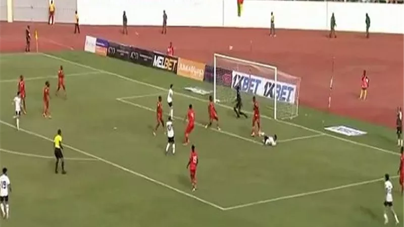 صلاح يضيع فرصة التعادل بغرابة أمام مرمى غينيا بيساو