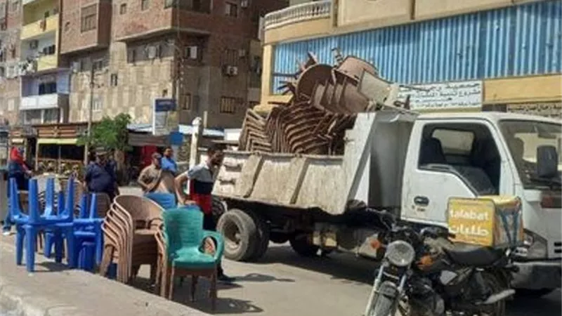 إزالة الإشغالات من شوارع حي ثانِ الإسماعيلية