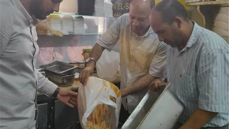 ادارة السياحة بمطروح تواصل المرور على المحلات والمطاعم بمطروح