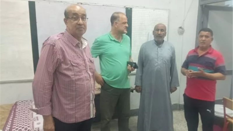 مدير تعليم الإسماعيلية يتفقد استراحات الثانوية العامة