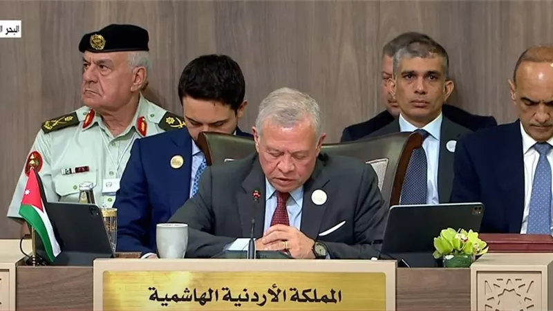 ملك الأردن: نقف عند منعطف حاسم في تاريخ البشرية.. وكارثة غزة اختبار لضميرنا
