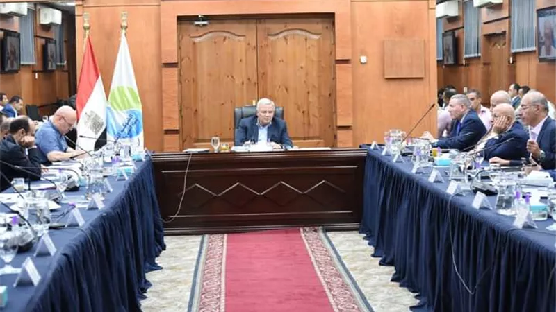 مياه قنا:اعتماد ورش التدريب والتقييم العملي بشركة مياه الشرب بقنا