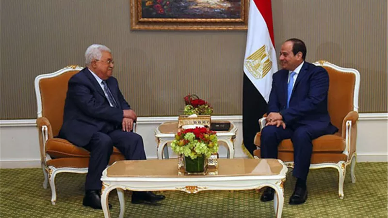 الرئيس عباس يعرب للرئيس السيسي عن تقديره لمصر لدعمها لحقوق الفلسط