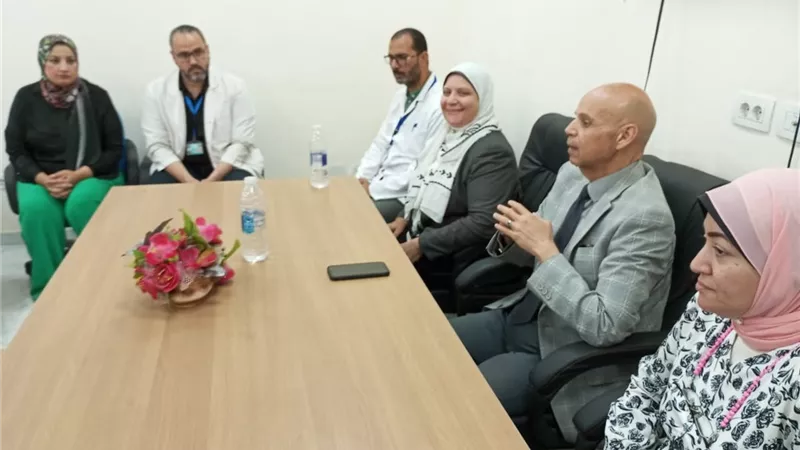 وكيل وزارة الصحة بالشرقية يجتمع بإدارة مستشفى الصدر