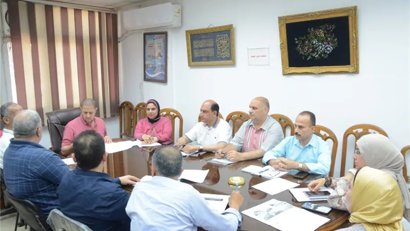 مشاكل مياه الشرب و الصرف الصحى بالبحيرة على طاولة غطاس