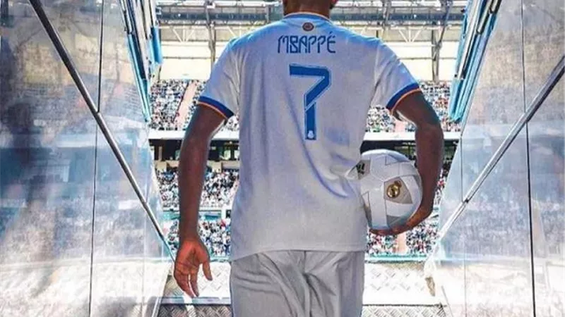 ريال مدريد يستقر على موعد تقديم مبابي لجماهير الملكي