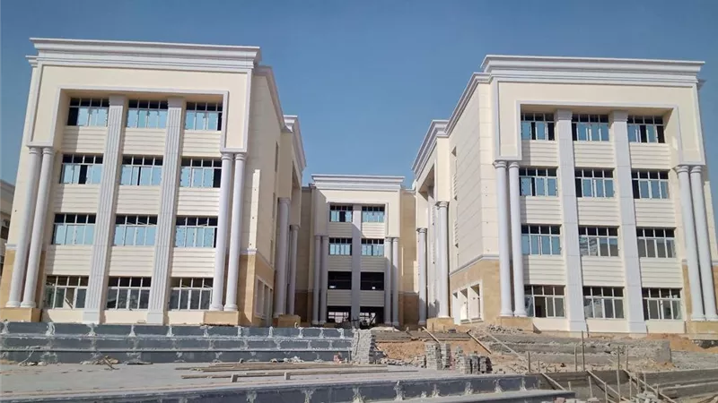 كلية العلوم بجامعة حلوان الأهلية تكرم الطلاب المتفوقين