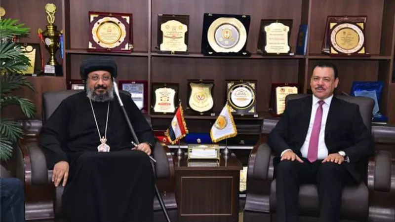 وفد ابراشية الكنيسة يزور جامعة الوادى الجديد للتهنئة بعيد الاضحي
