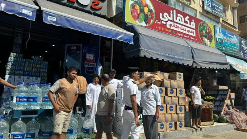 حملات نظافة بمدن مطروح استعدادا لعيد الأضحي