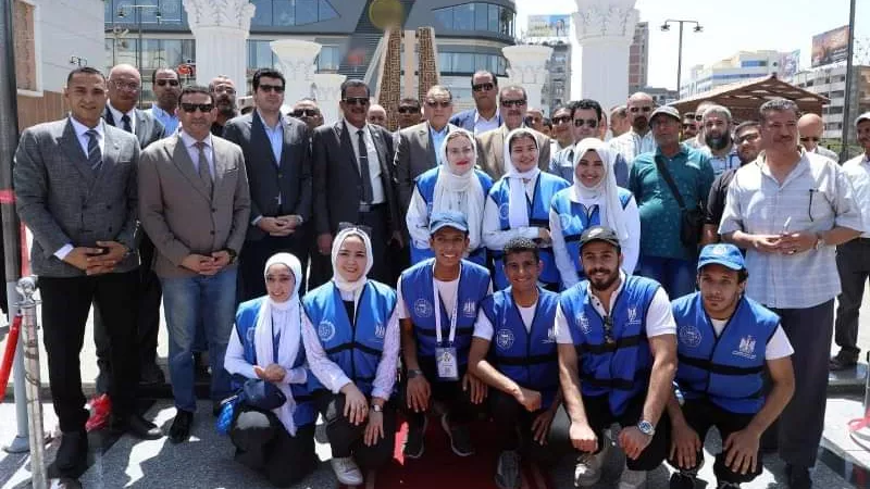 محافظ الشرقية يفتتح النصب التذكاري للشهداء أمام ديوان عام المحافظ