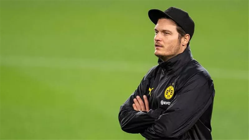 رسميا.. بروسيا دورتموند يعلن رحيل مدربه ترزيتش