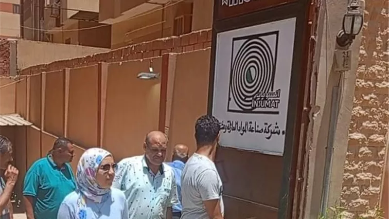 جهاز ١٥مايو يشن حملة شرسة على العقارات السكنية المخالفة.. بالصور