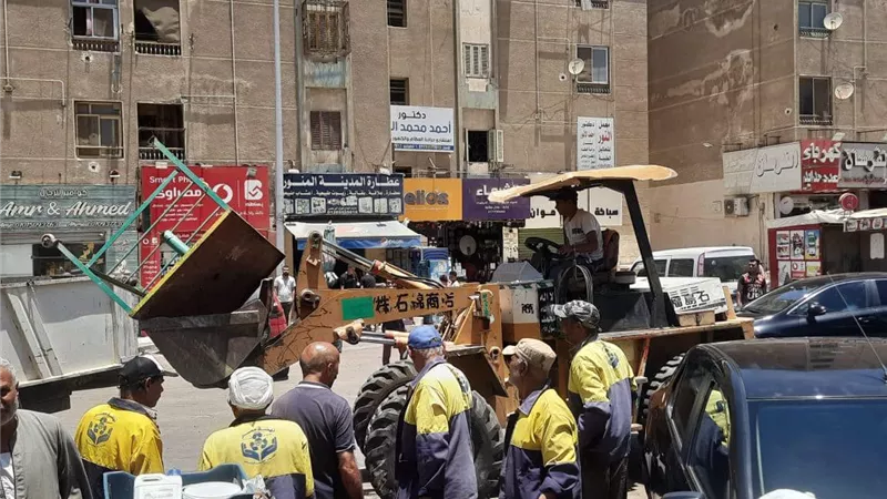 جهاز القاهرة الجديدة يطلق حملة لرفع الاشغالات في التجمع الأول