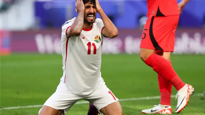 يزن النعيمات يوافق على تخفيض راتبه من أجل الانضمام للأهلى