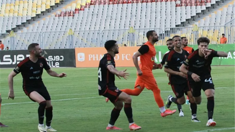 ثنائية عاشور تهدى الاهلي فوزا مهما على فاركو بالدوري
