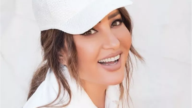 «مفيش ممنوع» يجمع لطيفة مع كاظم الساهر
