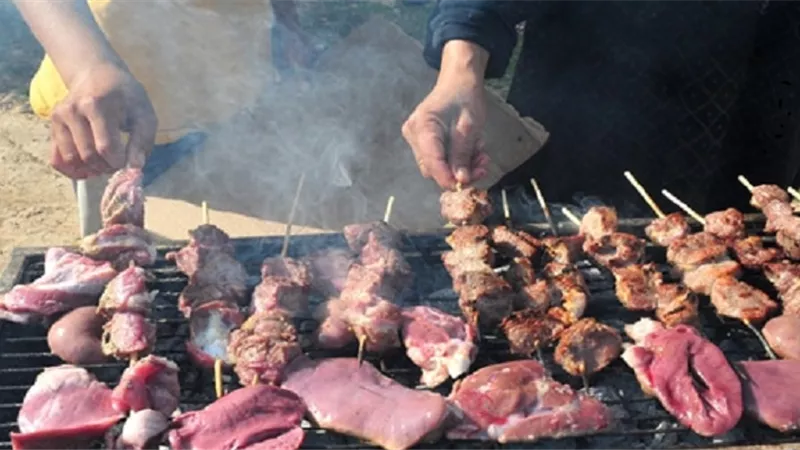 فوائد وأضرار استهلاك اللحوم على صحتك في عيد الأضحى