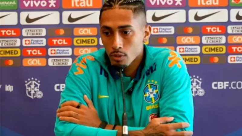 رافينها : تصريحات رونالدينيو ضربة لمنتخب البرازيل