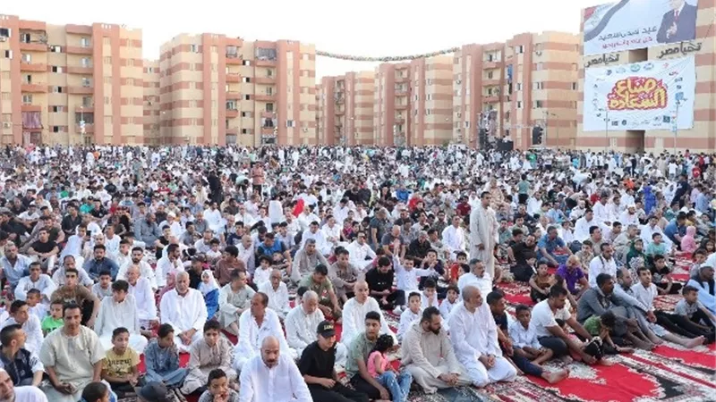 مستقبل وطن ومجلس الأمناء يوزعون الهدايا على أطفال بدر فى عيد الأضحى