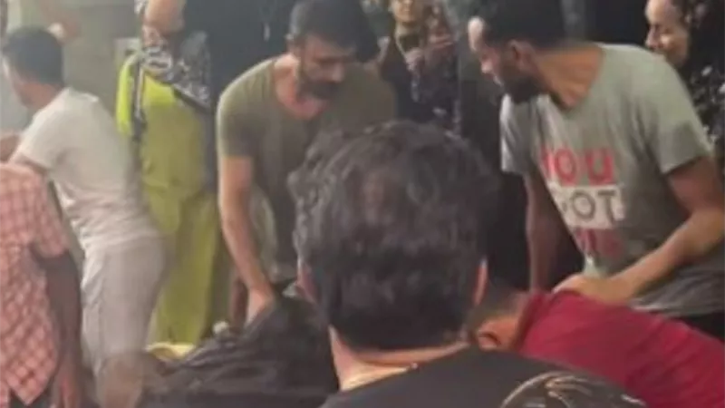 فى مسقط رأسه.. أحمد العوضي يشارك جمهوره بأضحيته .. فيديو