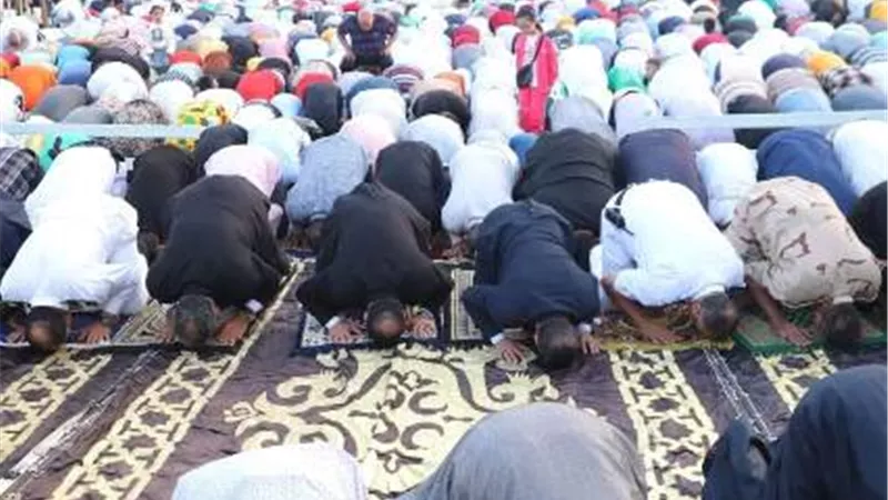 ساحات صلاة عيد الأضحى تمتلئ بالمصلين بمدن وقرى دمياط