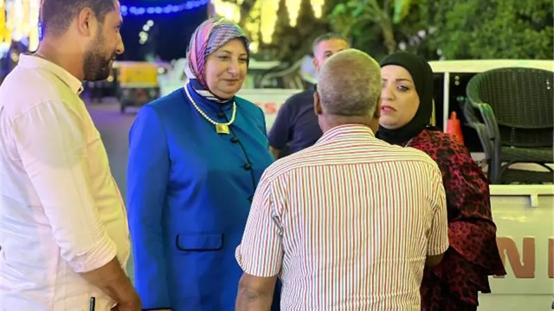 سحر شعبان تتابع حالة النظافة العامة على نطاق حي غرب