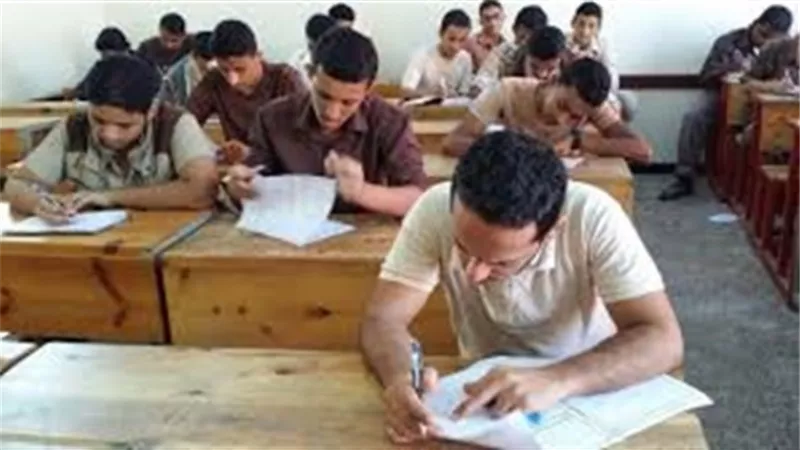 سقوط طالب ادعى قدرته على توفير امتحانات الثانوية العامة عبر الفيس