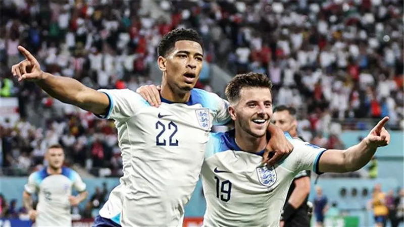 بيلنجهام يهدي إنجلترا الفوز الأول في اليورو أمام صربيا..فيديو