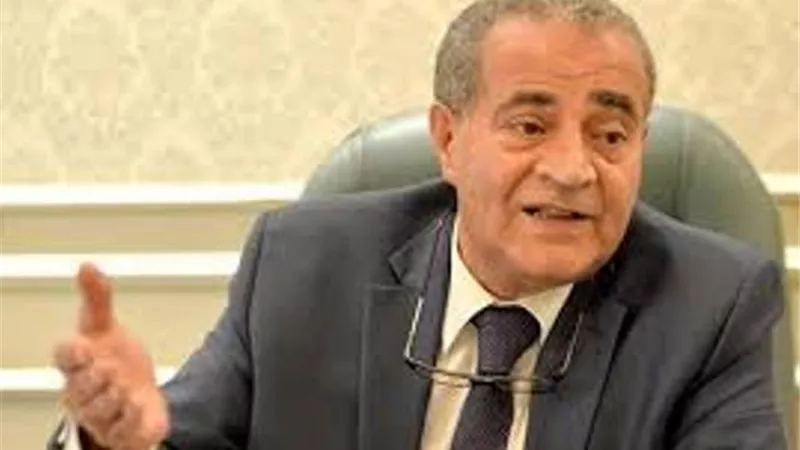 التموين: توافر السلع والخبز واسطوانات الغاز في العيد