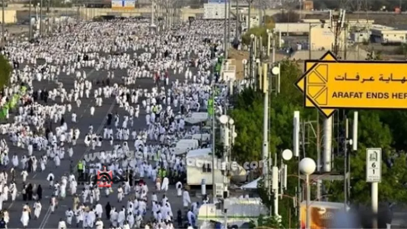ضيوف الرحمن ينفرون من عرفات إلى مزدلفة