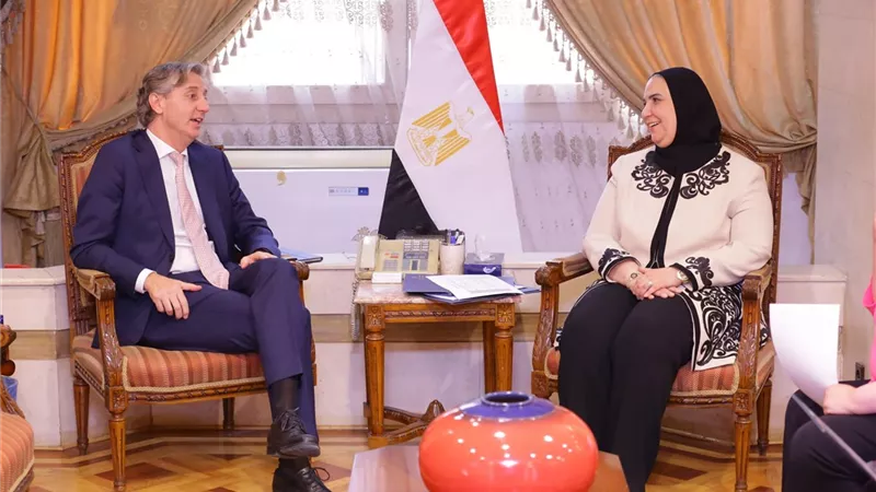 القباج تناقش موضوعات التطوير المؤسسية ودعم الأشقاء الفلسطينيين والسودانيين بمصر