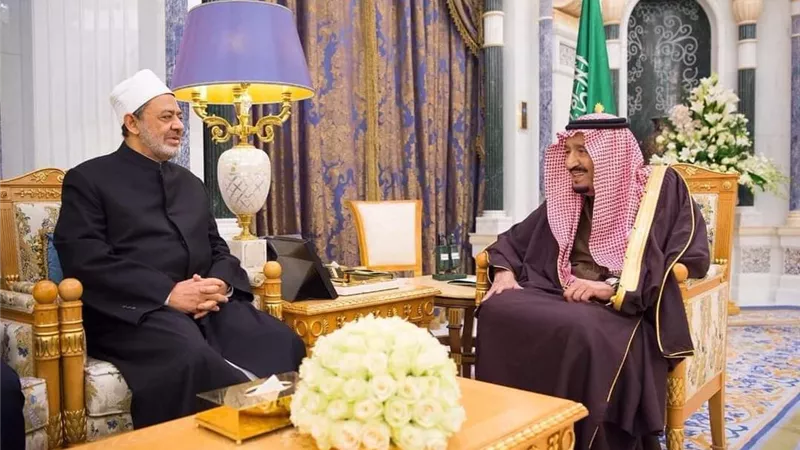 فضيلة الإمام الأكبر يهنئ خادم الحرمين وولي العهد بنجاح موسم الحج