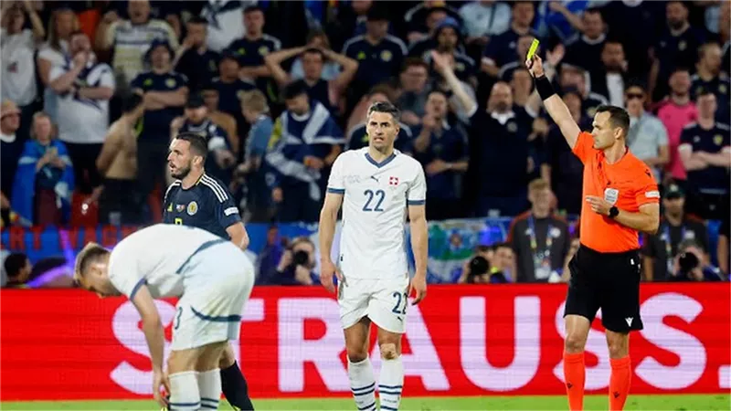 رجل مباراة سويسرا وإسكتلندا في يورو 2024