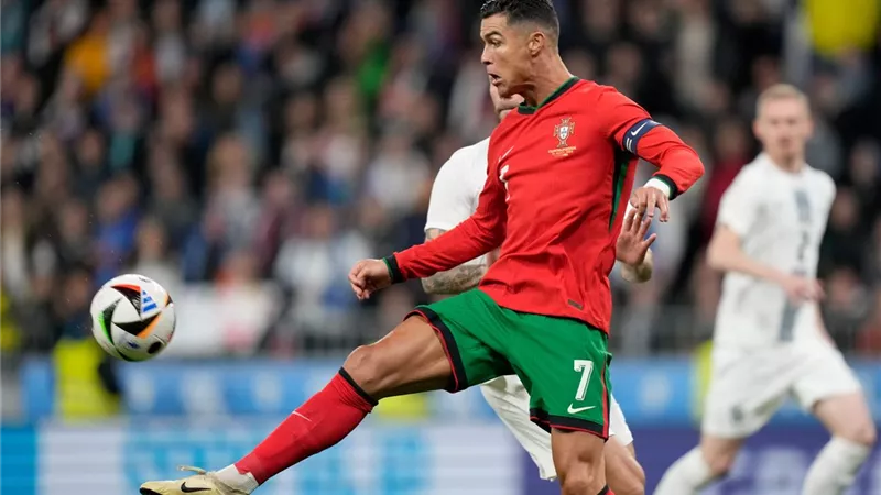رونالدو يوجه رسالة لجماهير البرتغال قبل مواجهة التشيك في اليورو
