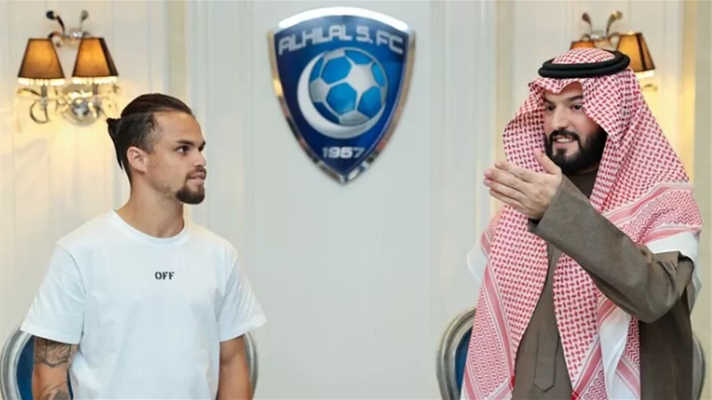 ديلجادو ينتظر قرار الهلال السعودي بشأن مستقبله الموسم المقبل