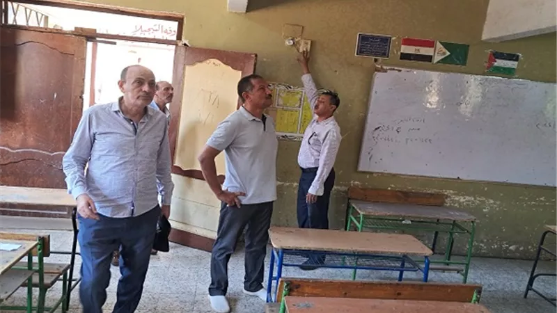 مدير تعليم الجيزة يتفقد لجان الثانوية العامة استعداد لاستئناف الامتحانات غدا