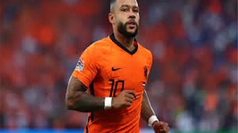 ديباي يقود تشكيل هولندا أمام فرنسا بـ يورو 2024