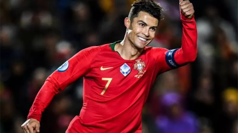 مدرب البرتغال : رونالدو سيقود المنتخب امام تركيا غدا