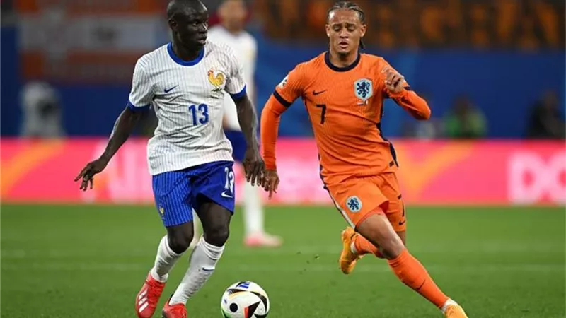 رجل مباراة فرنسا وهولندا في يورو 2024