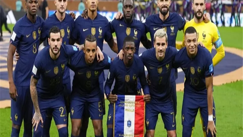 ديمبيلي وجيرو يقودان هجوم فرنسا أمام هولندا الليلة