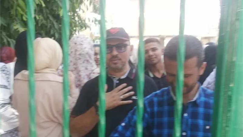 تباين آراء طلاب الثانوية باسيوط حول امتحان اللغة العربية