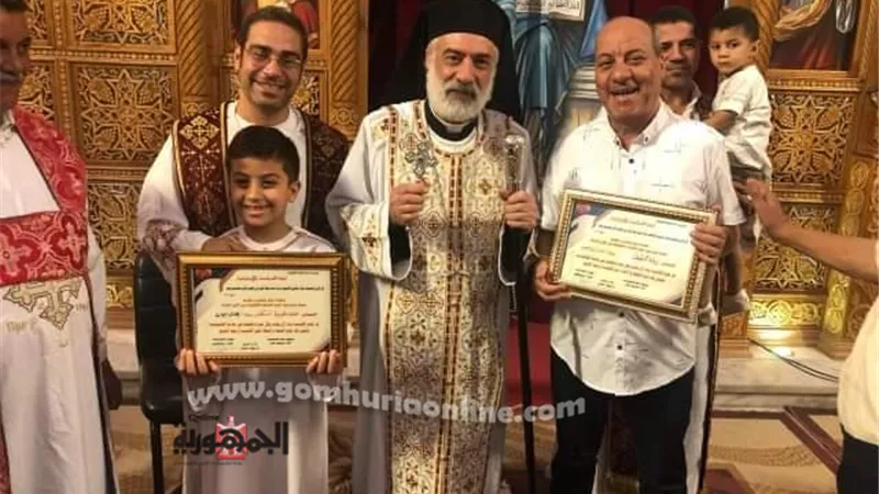 الأنبا باسيليوس يكرم شمامسة ايبارشية المنيا