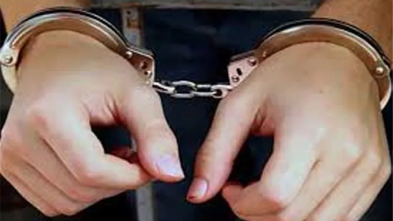 المشدد 3سنوات للتظاهر والتجمهر واستعمال القوة والعنف مع موظف