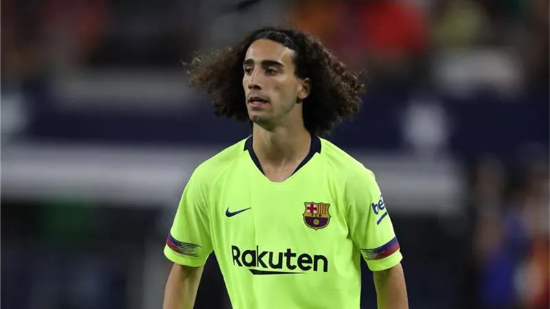 برشلونة أم ريال مدريد.. 