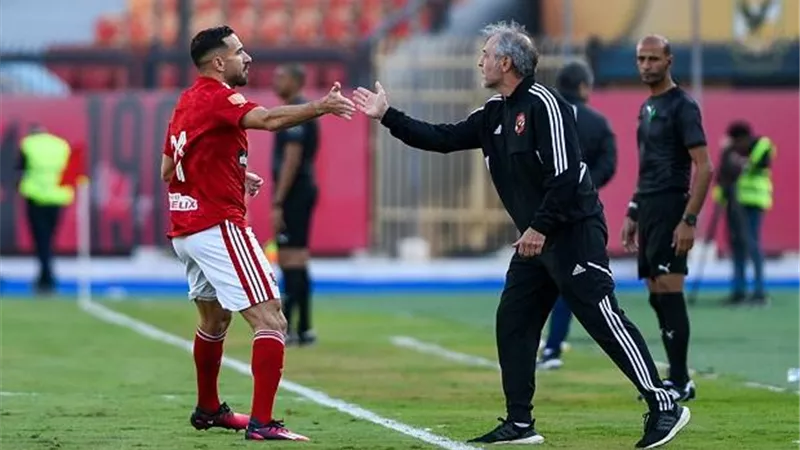 بعد طلبات كولر.. الأهلى يحسم موقفه النهائى من التجديد لـ