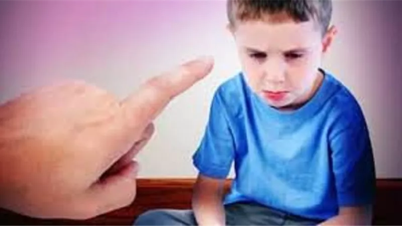 5 امور تُعد من عقوق الآباء للأبناء