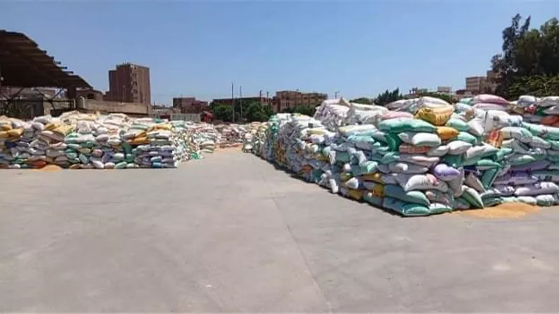 ضبط 8 أطنان دقيق مدعم قبل بيعه في السوق السوداء