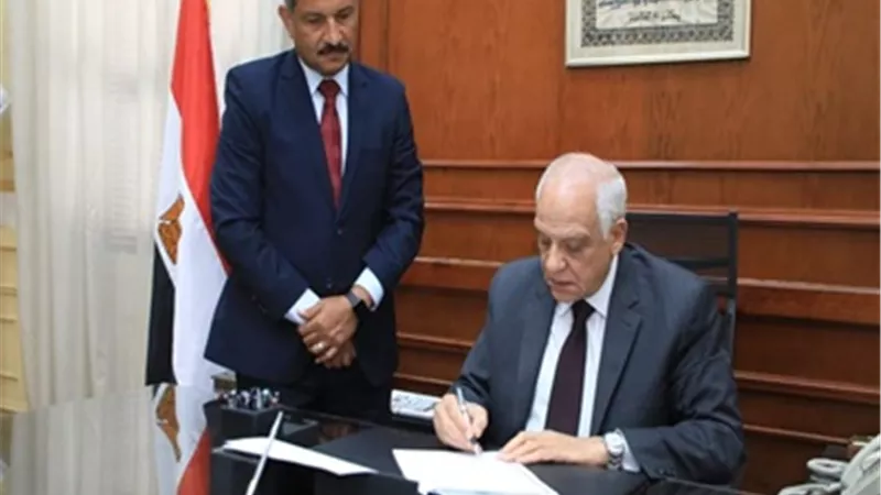 محافظ الجيزة يعتمد تنسيق القبول للثانوي العام بحد أدنى ٢٢٥ درجة