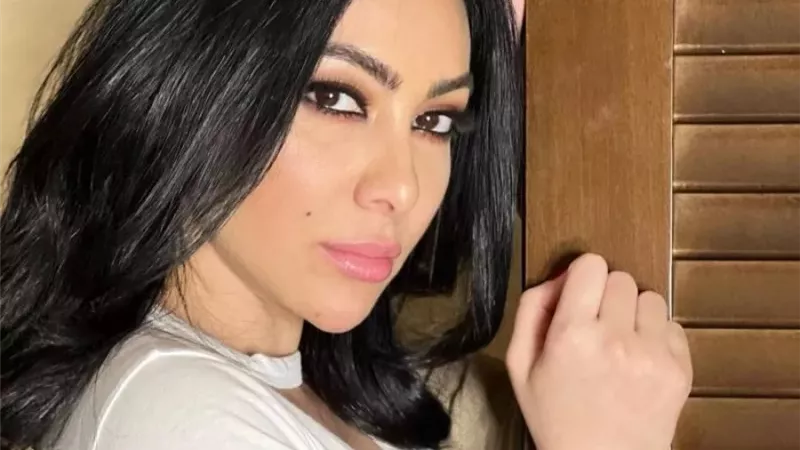 ميرهان حسين تدعم كندة علوش وتتمنى لها الشفاء
