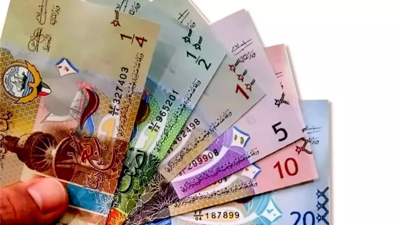 سعر الدينار الكويتي اليوم الاثنين 24-6-2024 في البنوك